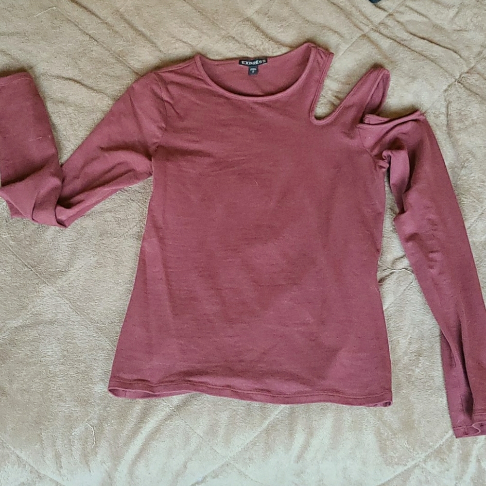 Express long sleeve shirt with exposed shoulder